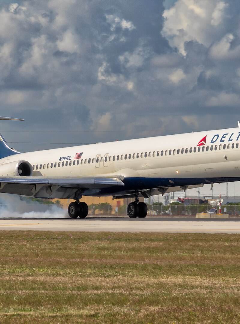 N991DL - Douglas