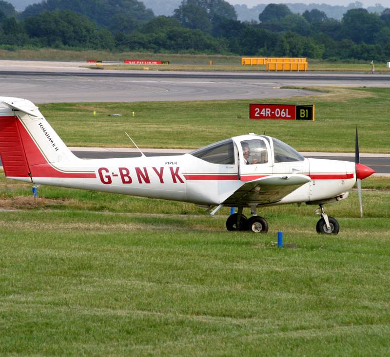 G-BNYK - Piper