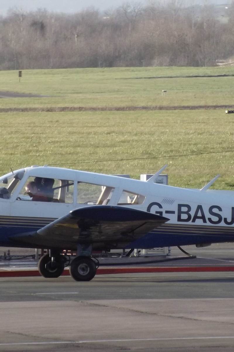 G-BASJ - Piper