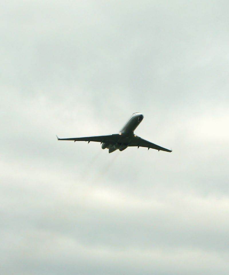 VP-BEN - Aircraft