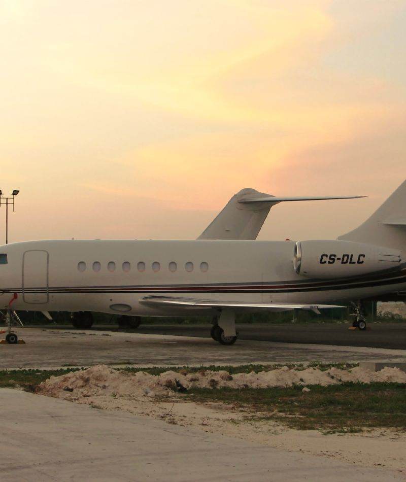 CS-DLC - Business jet