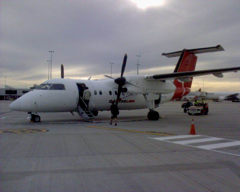 VH-TQK - Bombardier