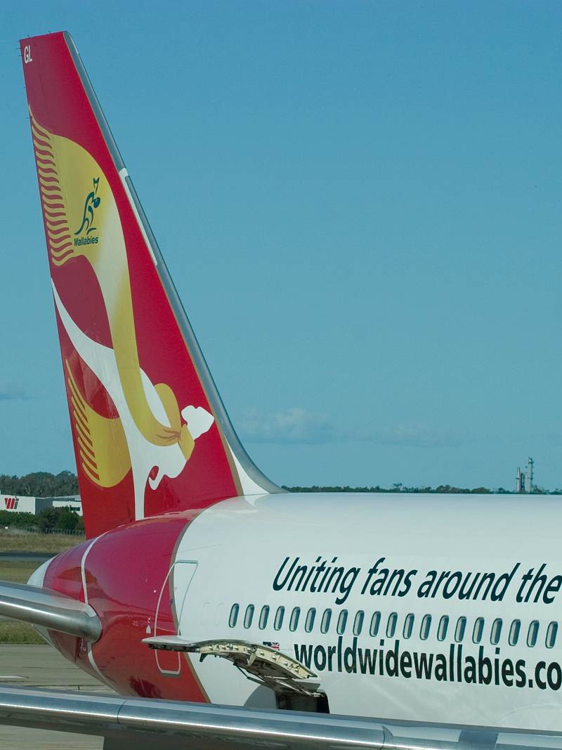 VH-OGL - Boeing