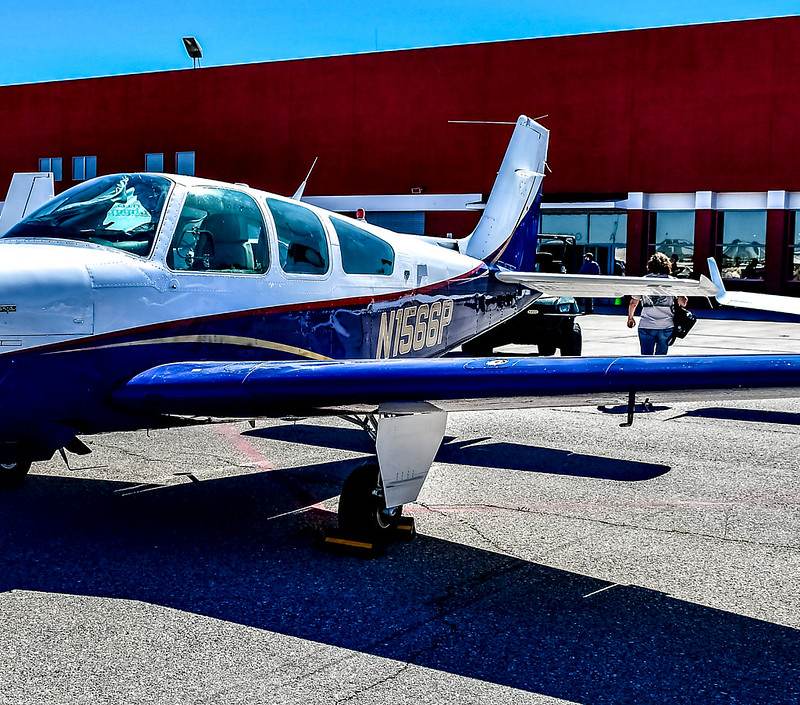 N1566P - Beech