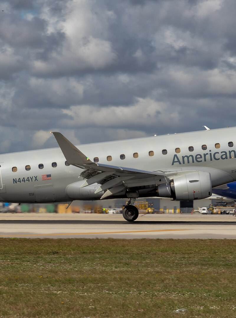 N444YX - Embraer