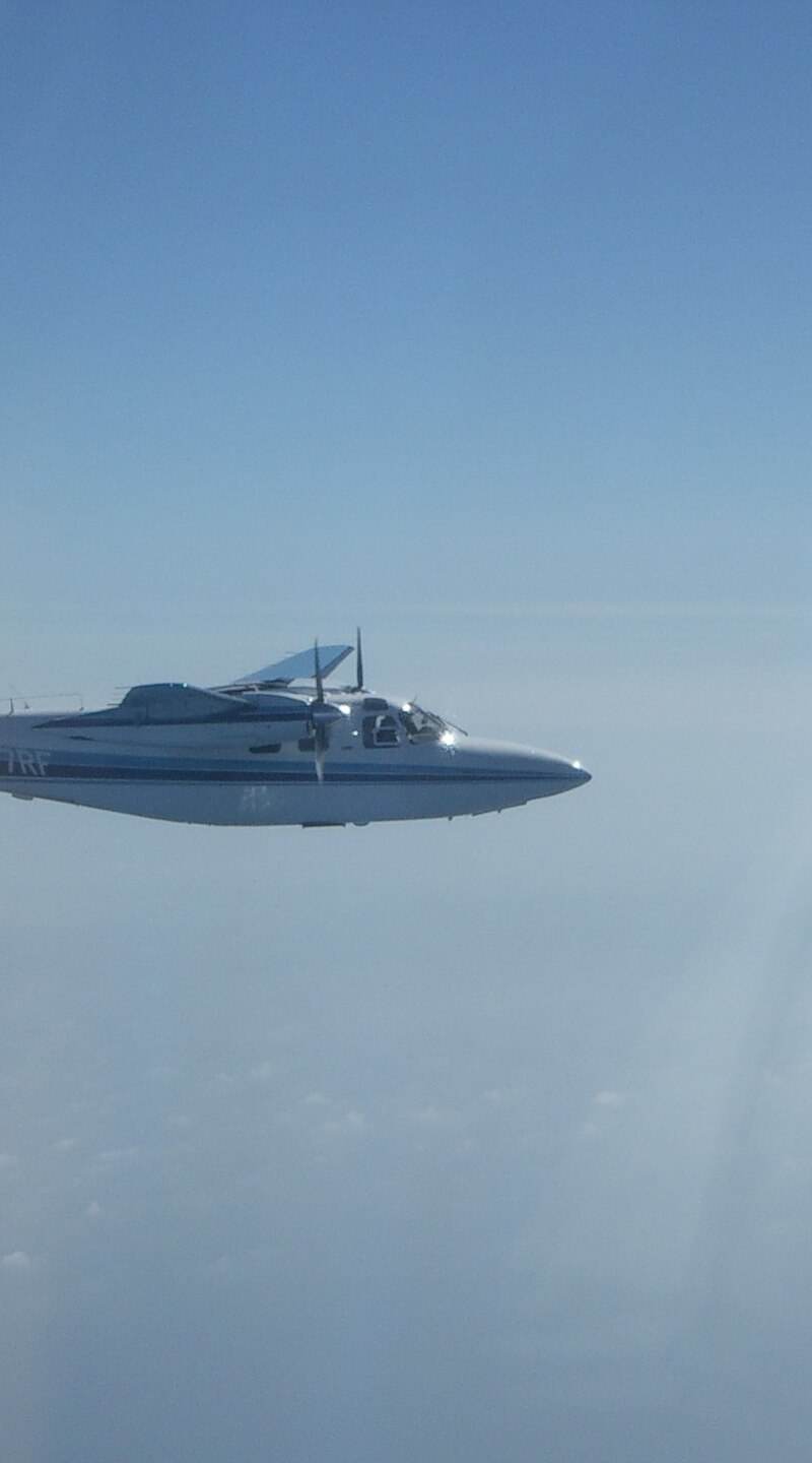 N47RF - Twin-engine aircraft