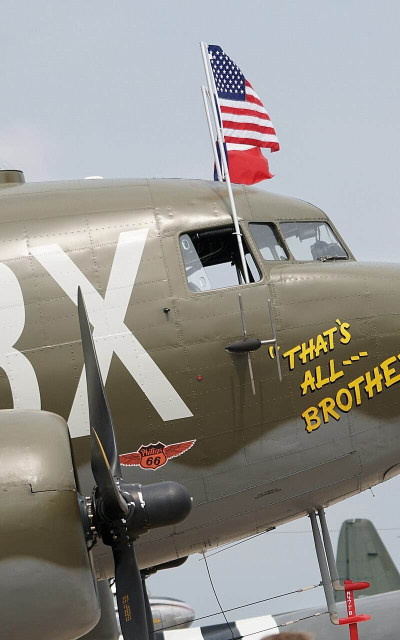 N47TB - Douglas