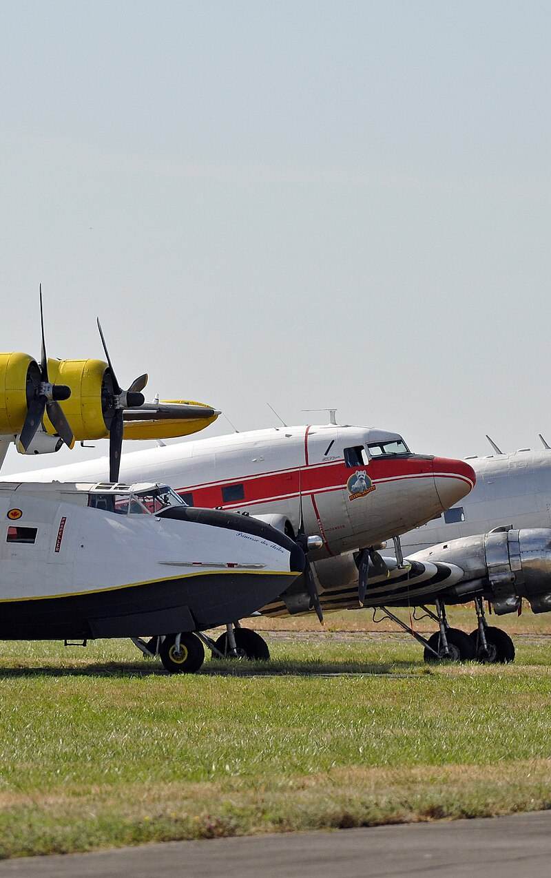 N49AG - Twin-engine aircraft