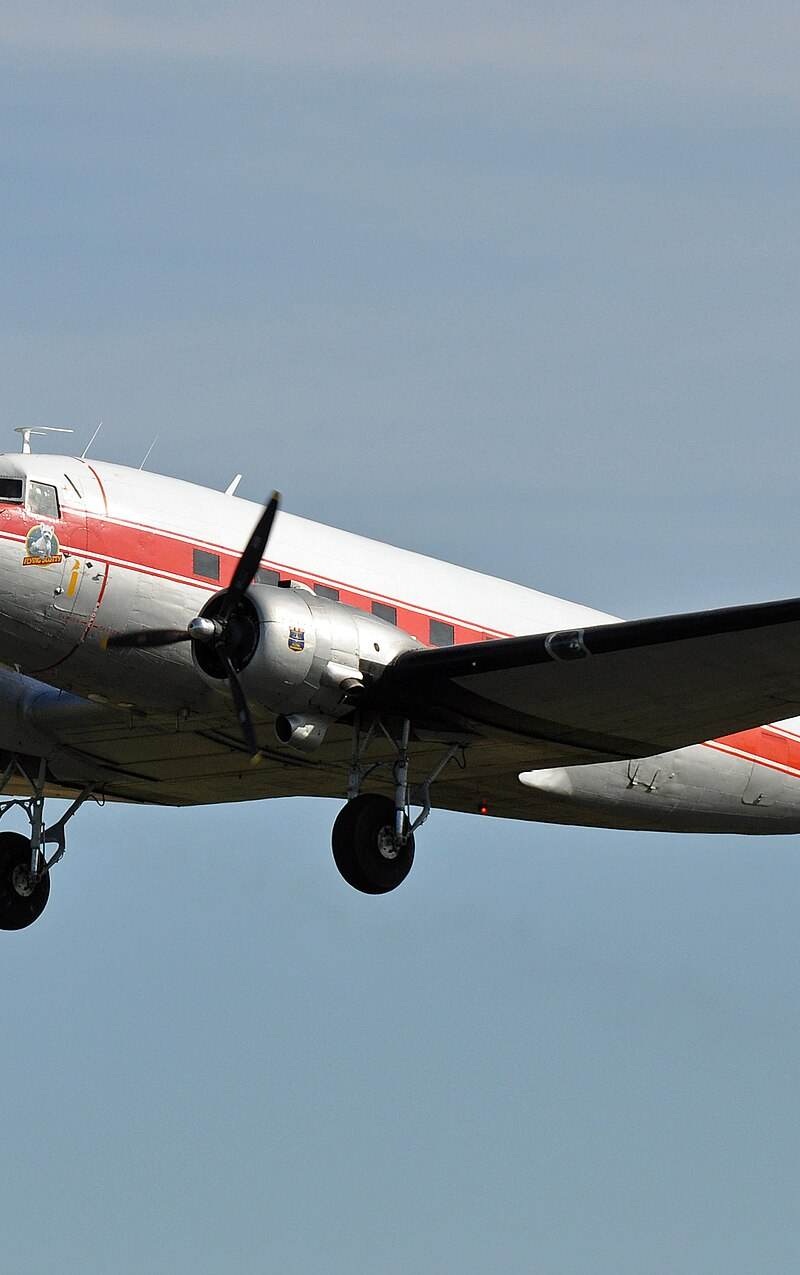N49AG - Douglas