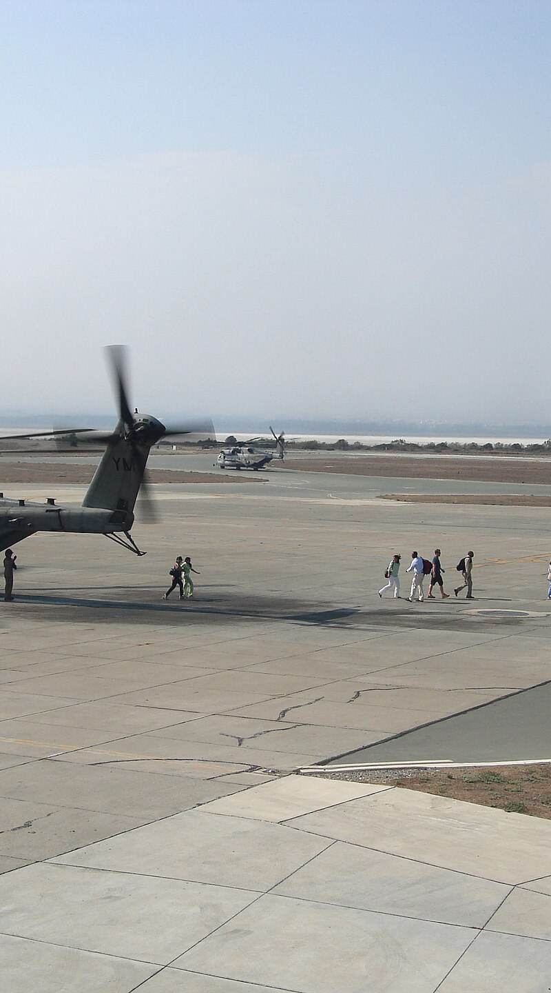  - Helicopter