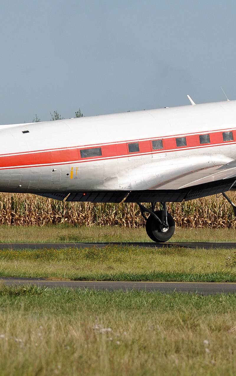 N49AG - Douglas