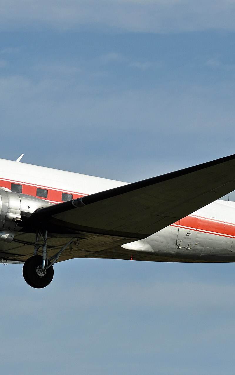 N49AG - Douglas
