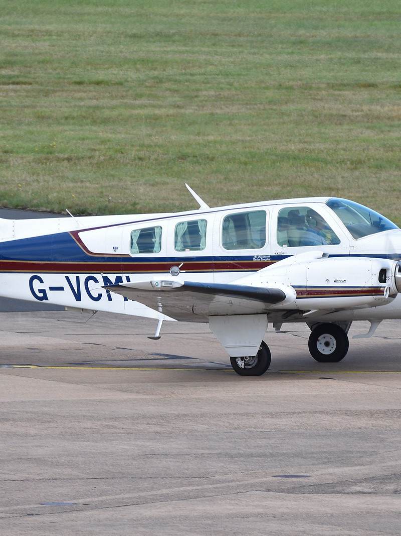 G-VCML - Twin-engine aircraft