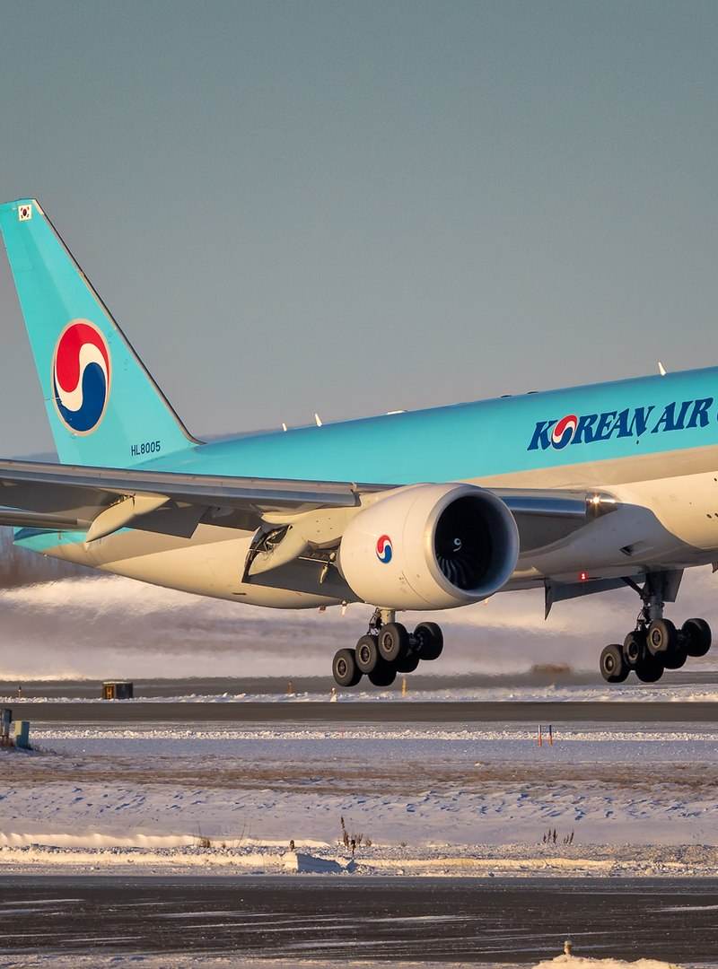 - Twin-engine aircraft