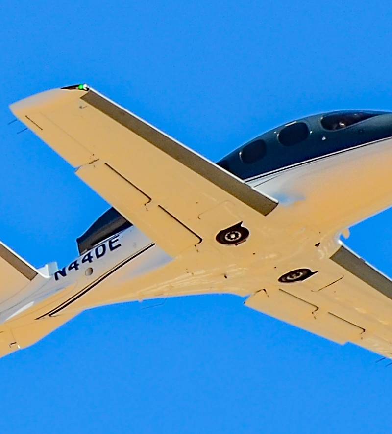N44DE - Cirrus
