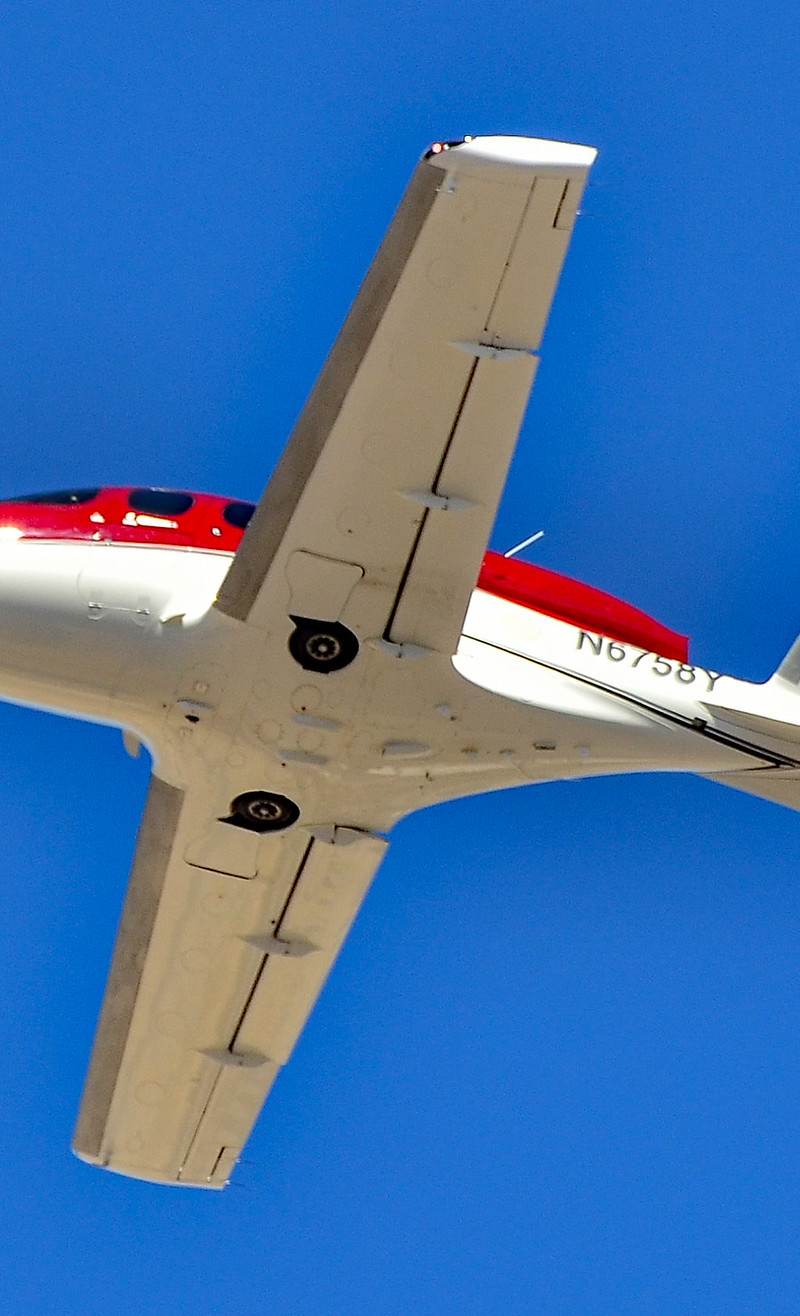 N6758Y - Cirrus