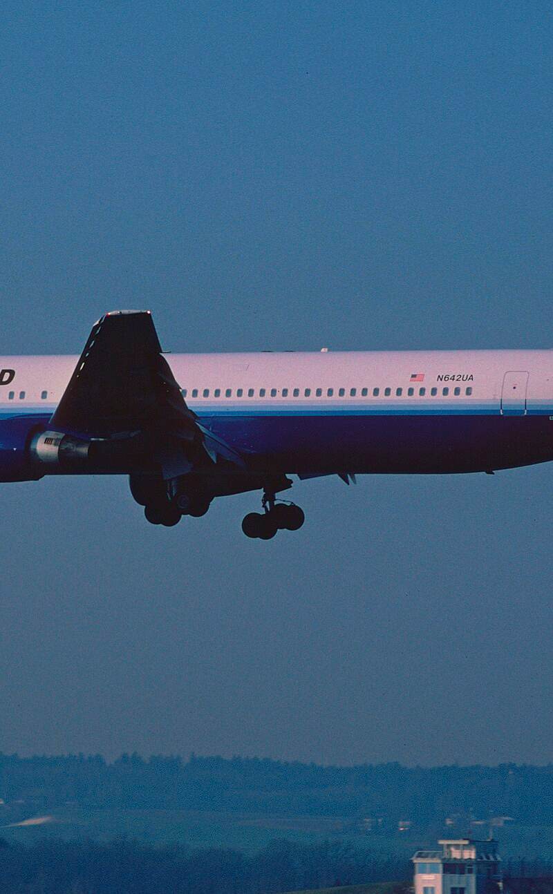 N642UA - Boeing