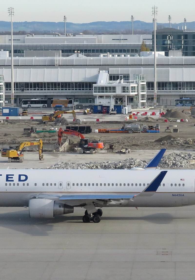 N642UA - Boeing