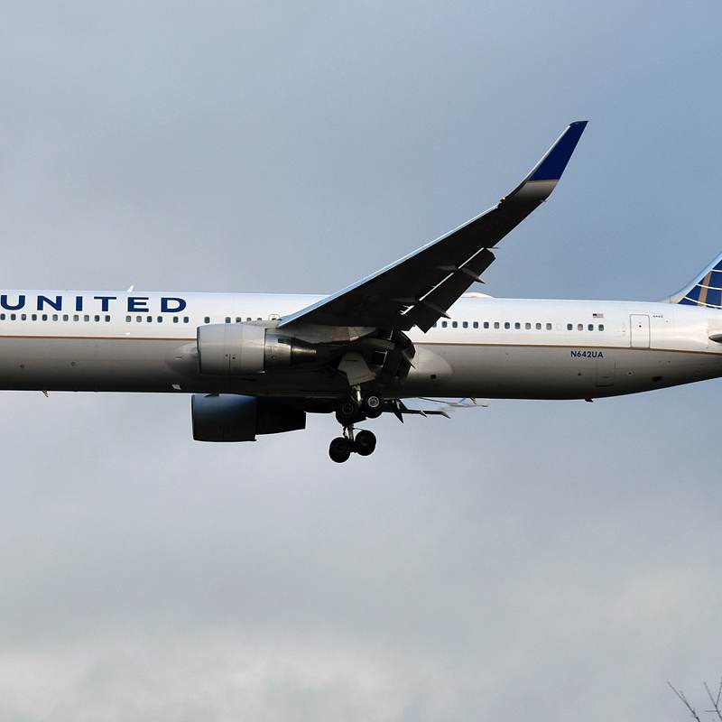 N642UA - Boeing