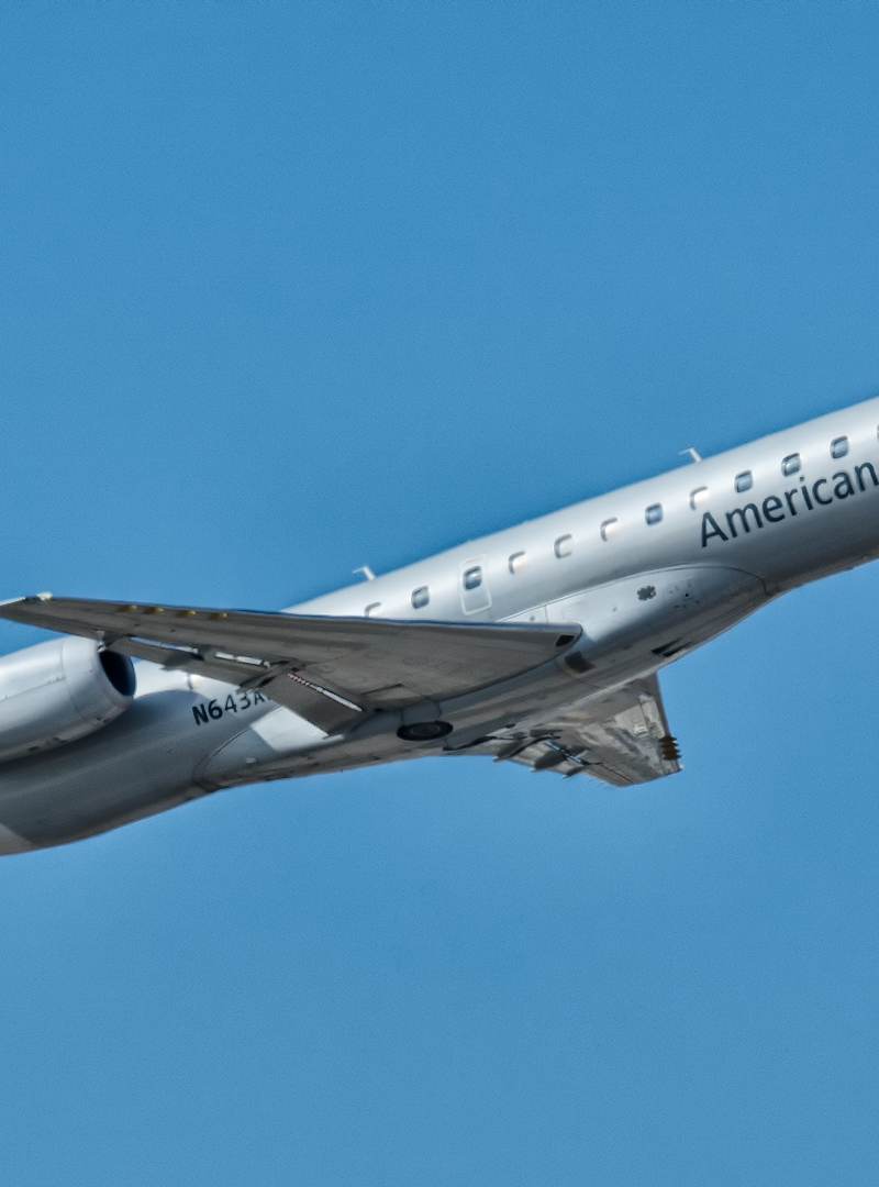 N643AE - Embraer