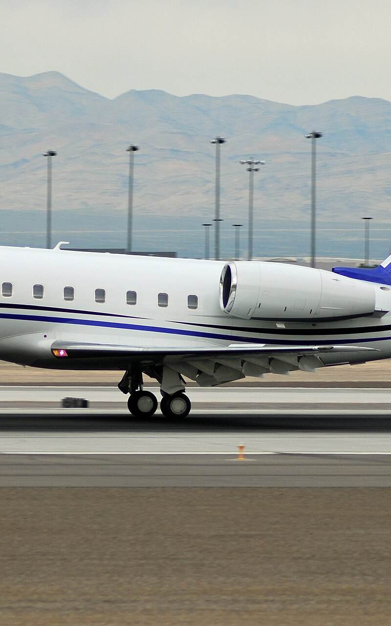 N643CR - Business jet