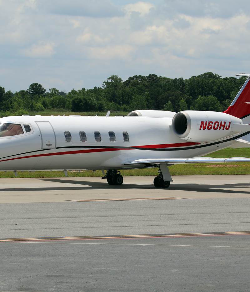 N60HJ - Business jet