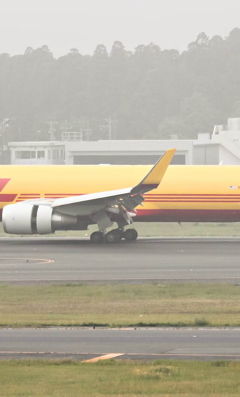N644GT - Twin-engine aircraft
