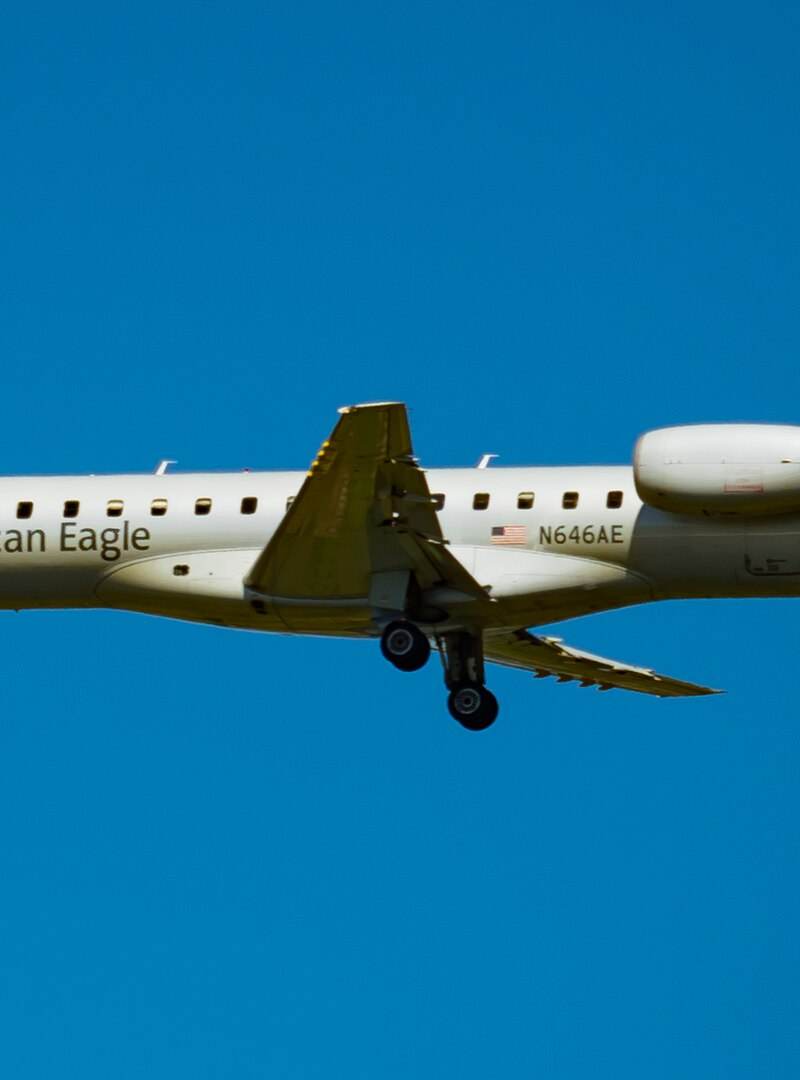 N646AE - Embraer