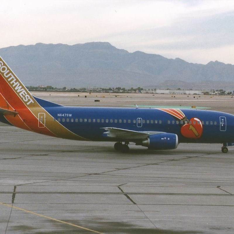 N647SW - Twin-engine aircraft