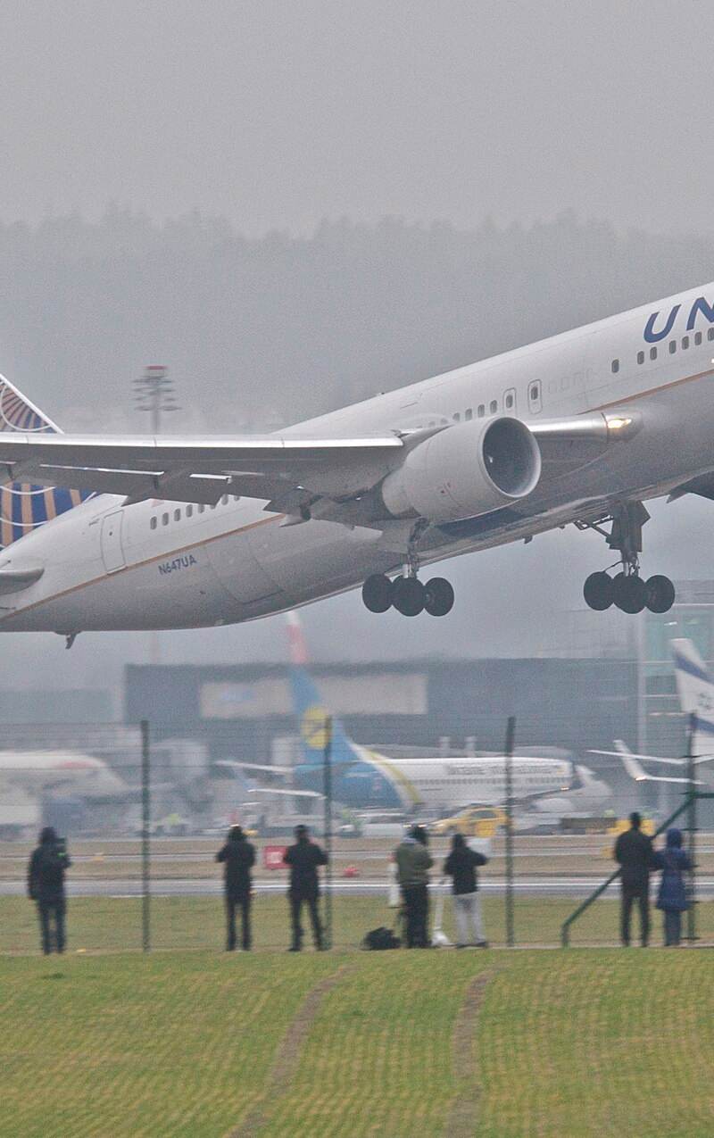 N647UA - Boeing