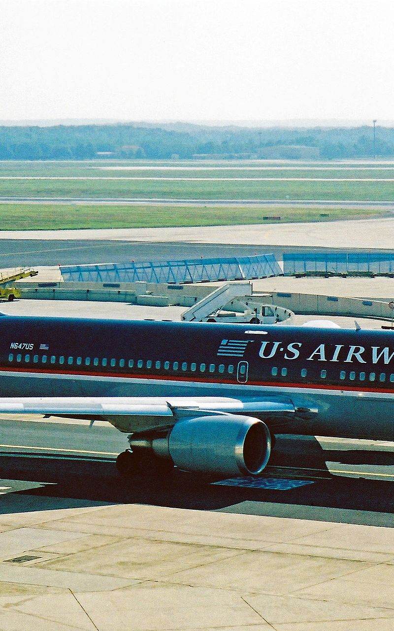 N647US - Twin-engine aircraft