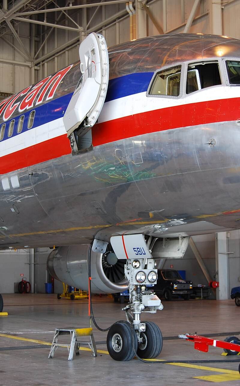 N648AA - Aircraft