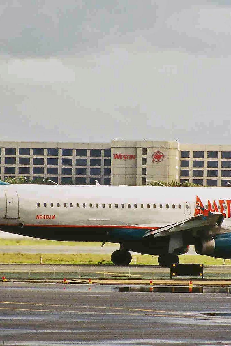 N648AW - Twin-engine aircraft