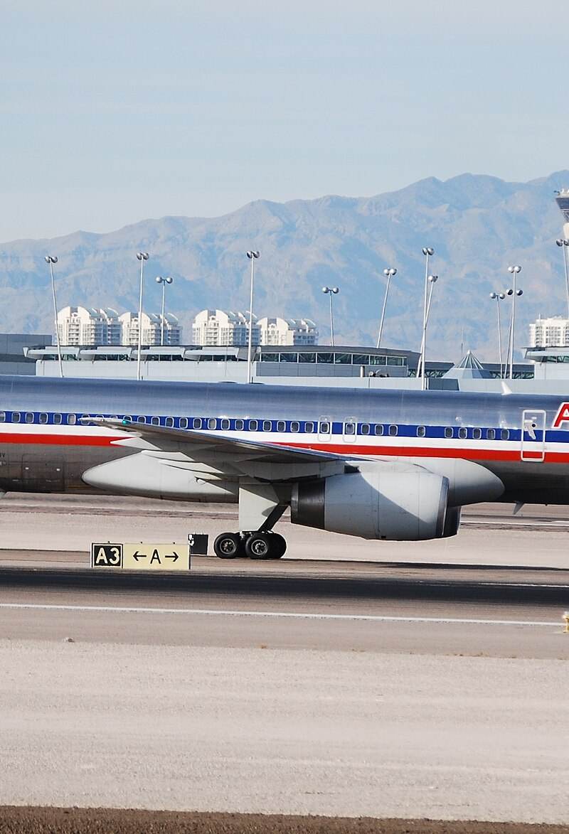 N649AA - Twin-engine aircraft