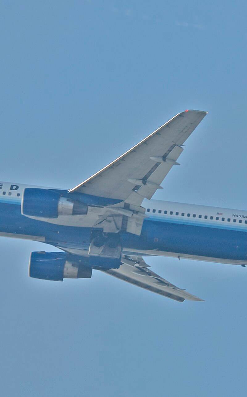 N651UA - Boeing