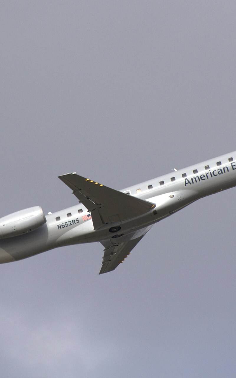 N652RS - Embraer