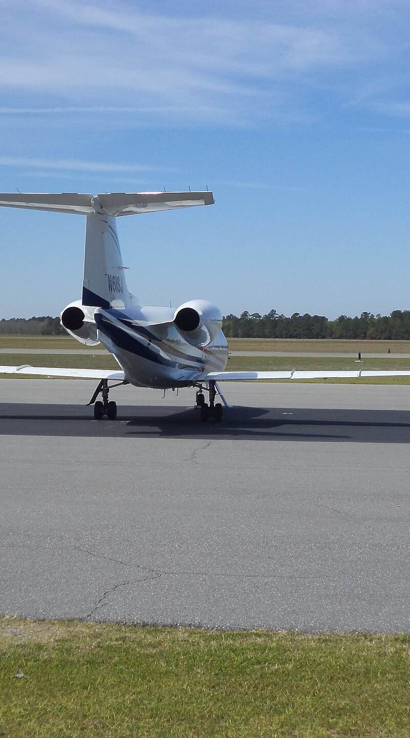 N61SJ - Business jet