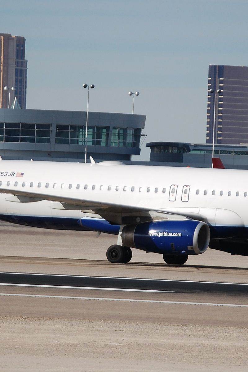 N653JB - Airbus