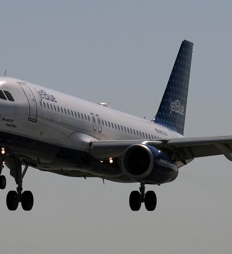  - Twin-engine aircraft