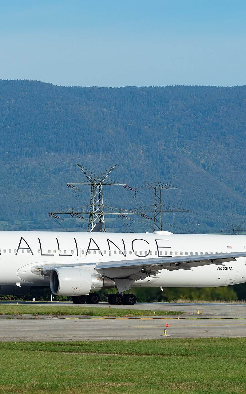 N653UA - Boeing