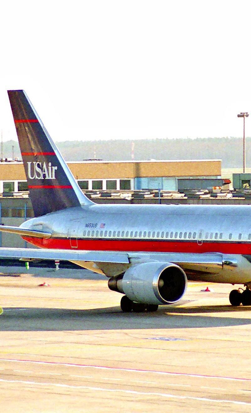 N653US - Twin-engine aircraft