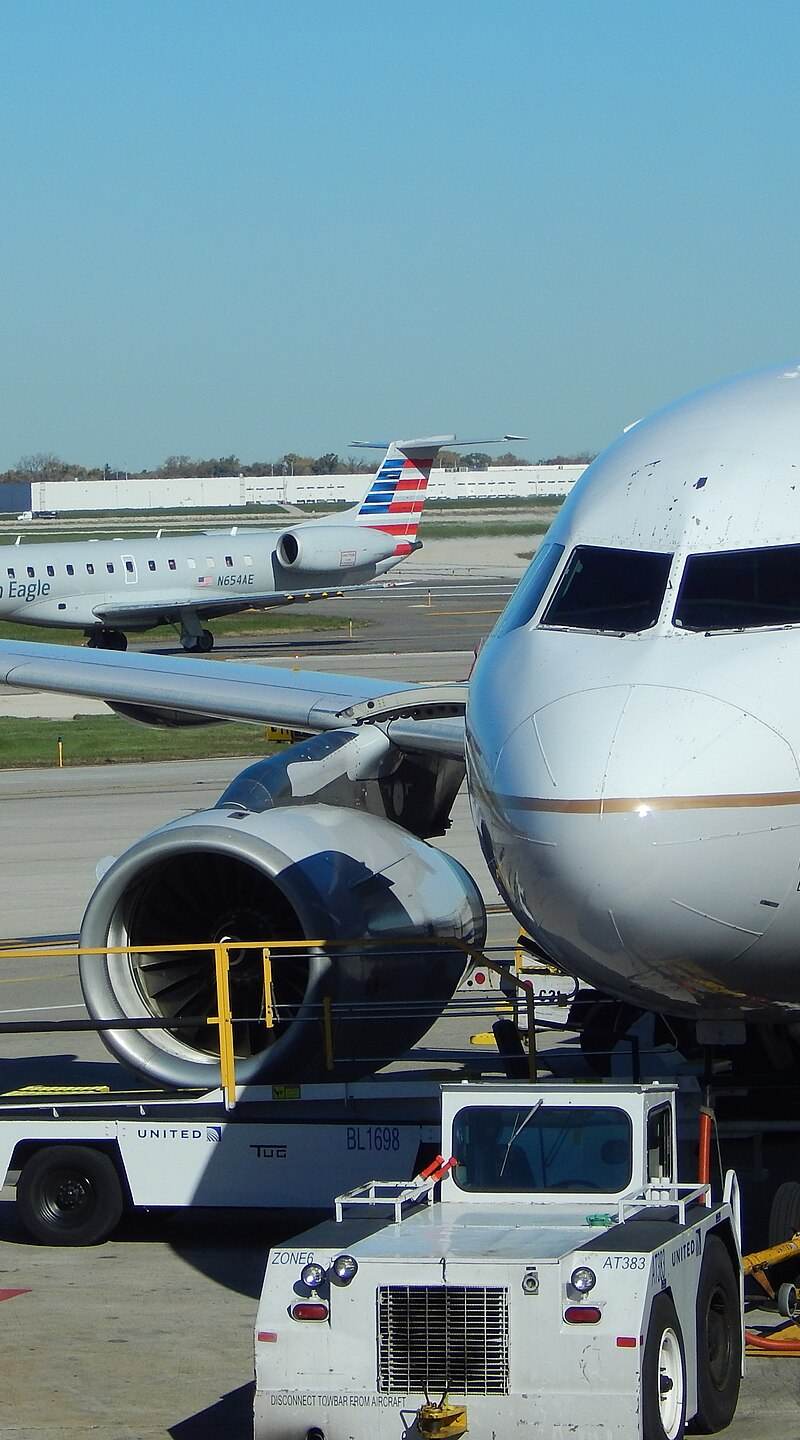 N654AE - Embraer
