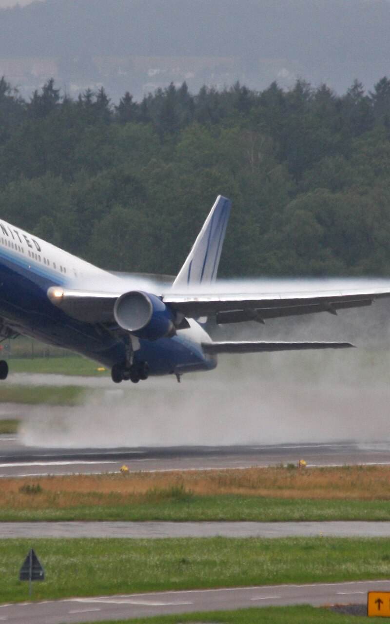 N654UA - Boeing