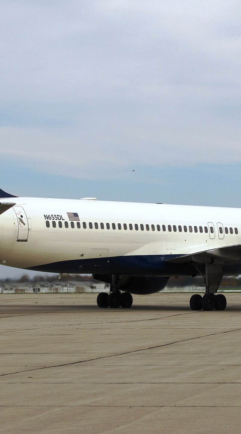 N655DL - Boeing