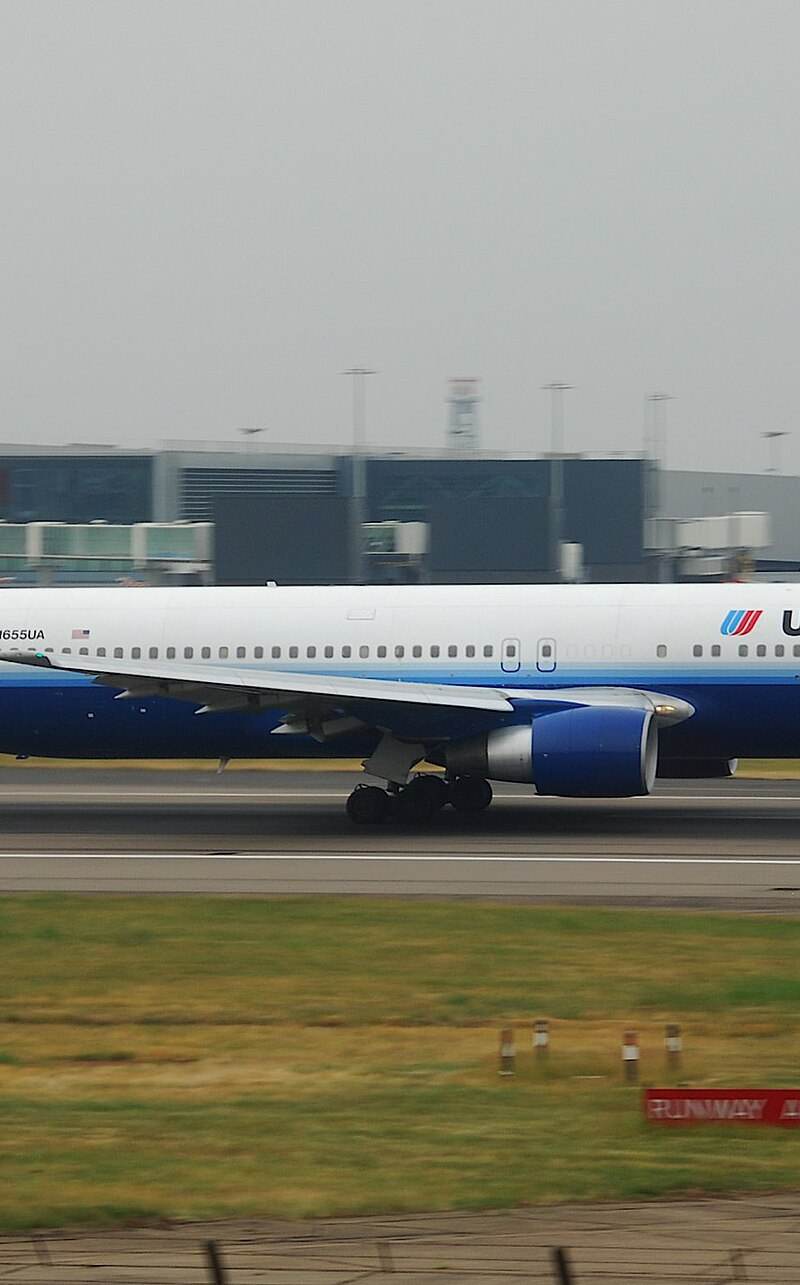 N655UA - Boeing