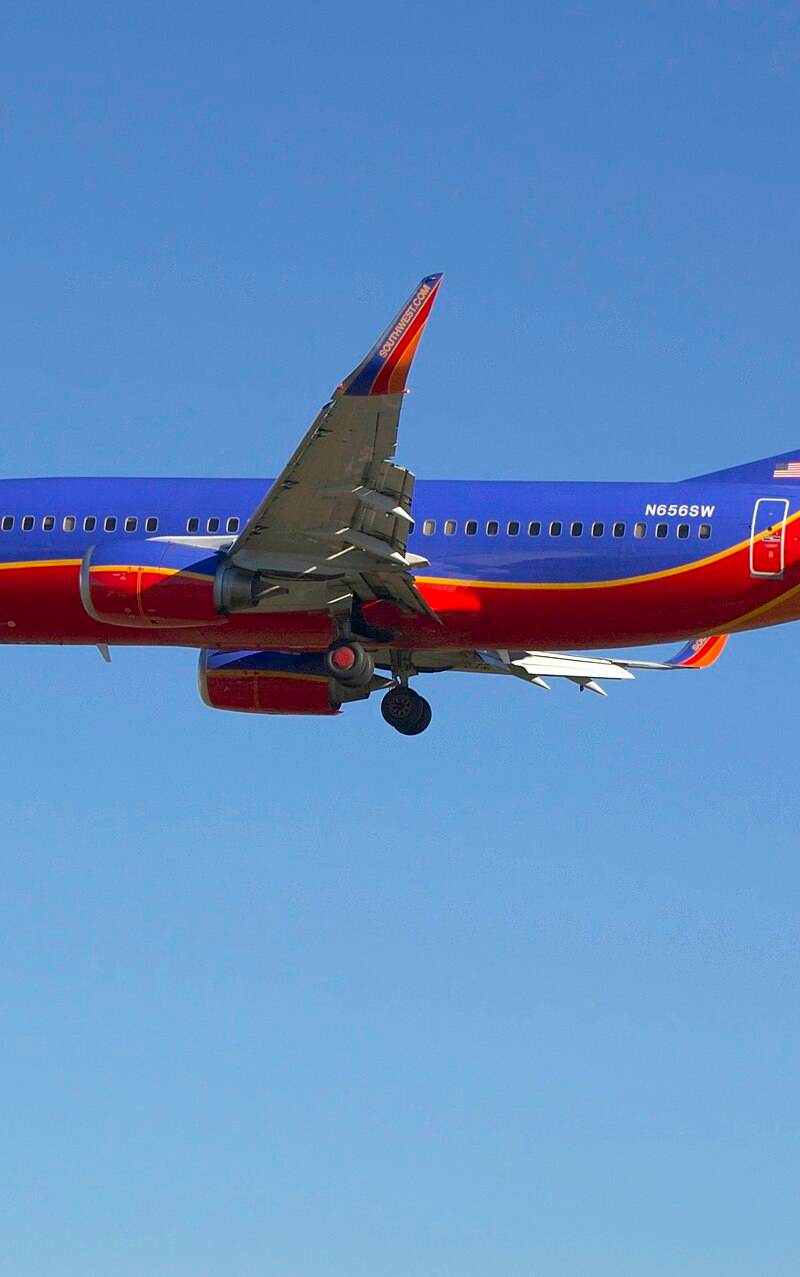 N656SW - Twin-engine aircraft