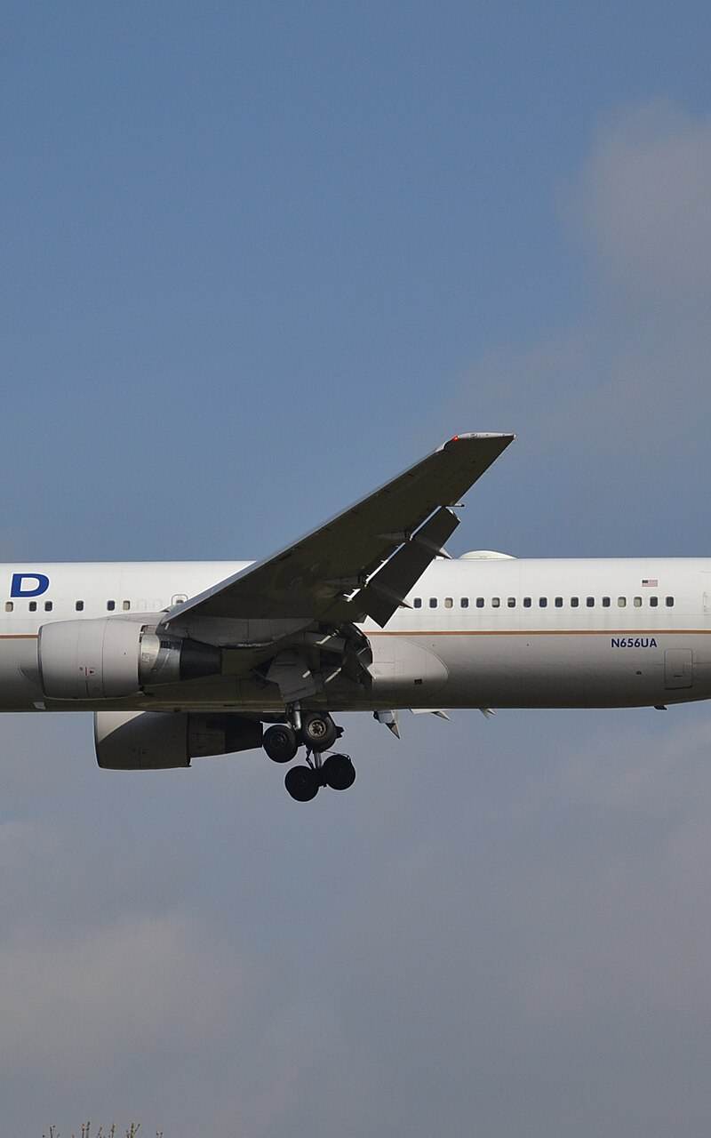 N656UA - Boeing