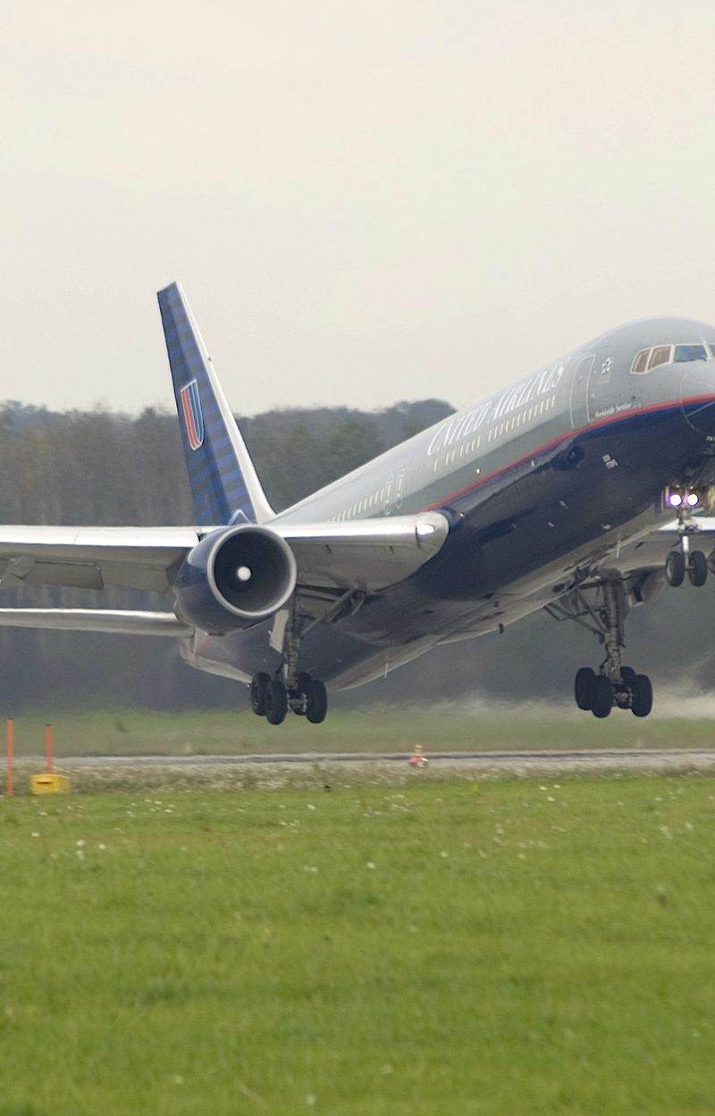 N656UA - Boeing