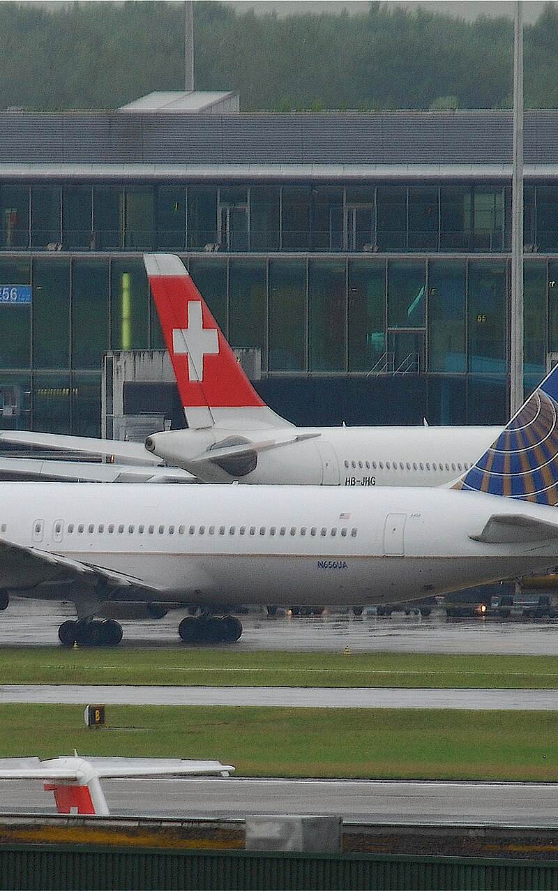 N656UA - Boeing