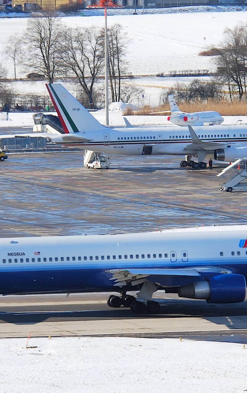 N656UA - Boeing